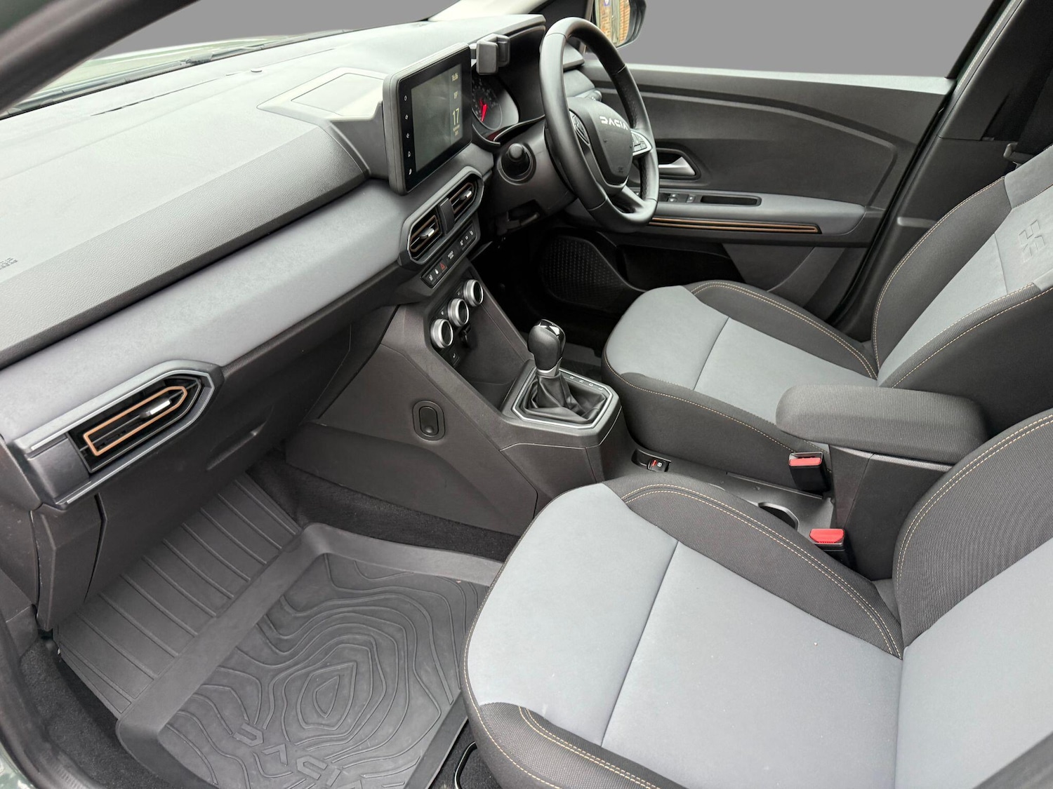 Used Dacia Sandero Stepway 2024 for sale - 77193176: Photo 32