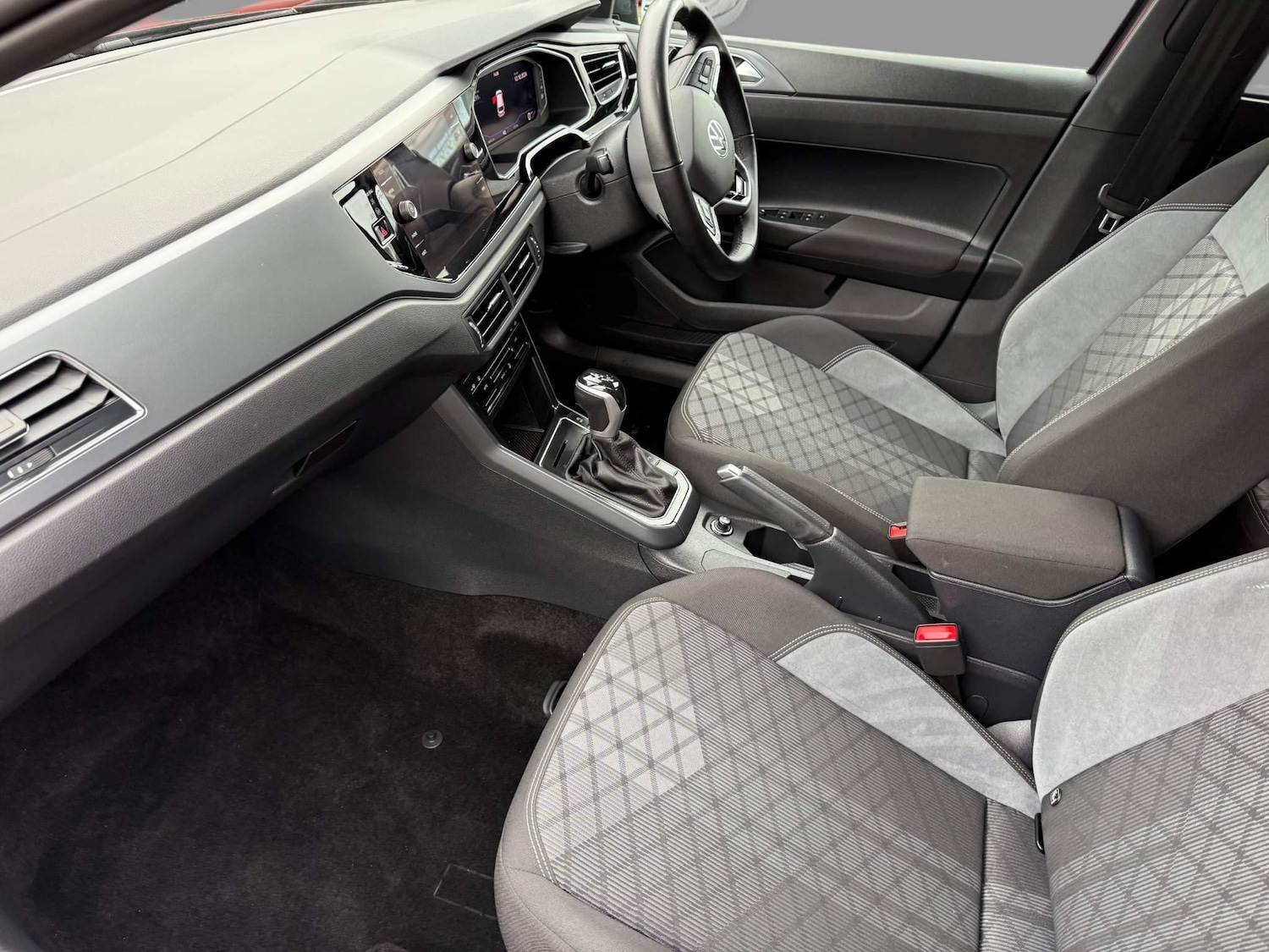 Used Volkswagen Polo 2024 for sale - 77193148: Photo 13