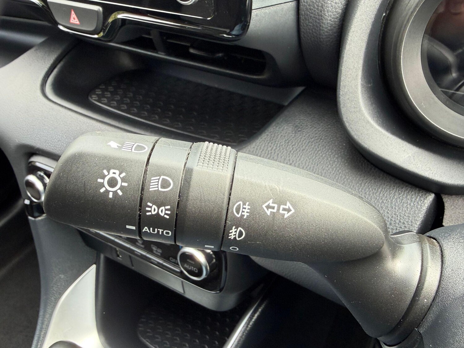 Used Toyota Yaris 2022 for sale - 77496491: Photo 18