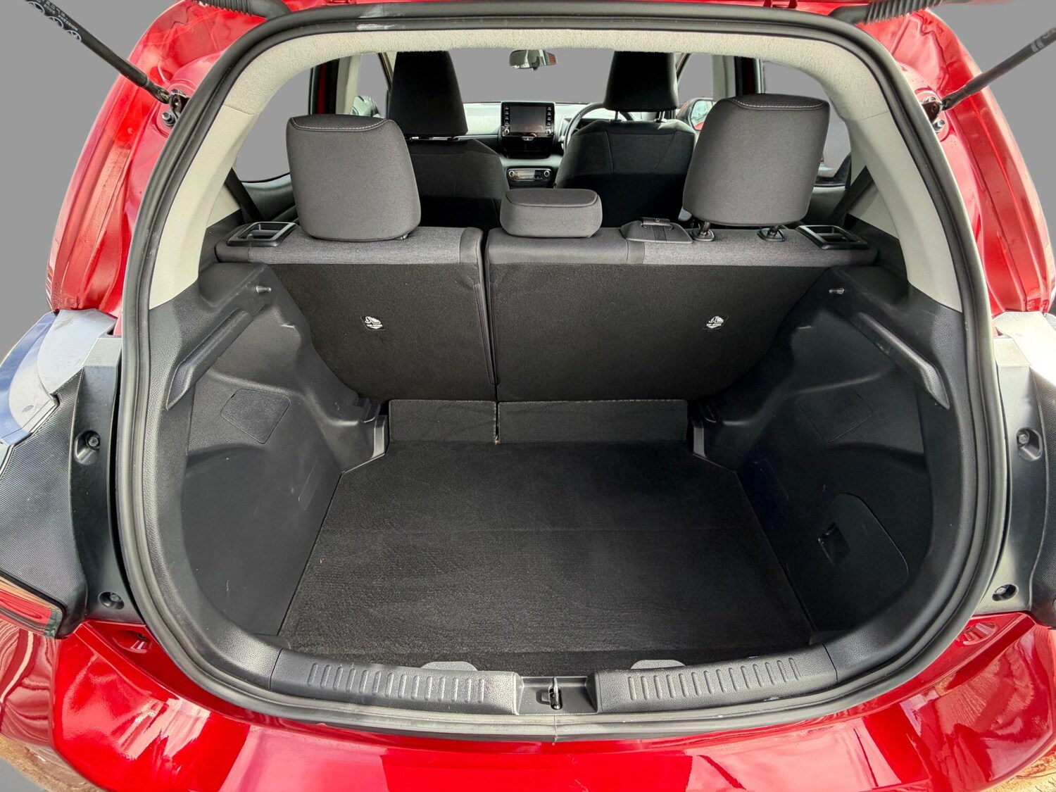 Used Toyota Yaris 2022 for sale - 77496491: Photo 28