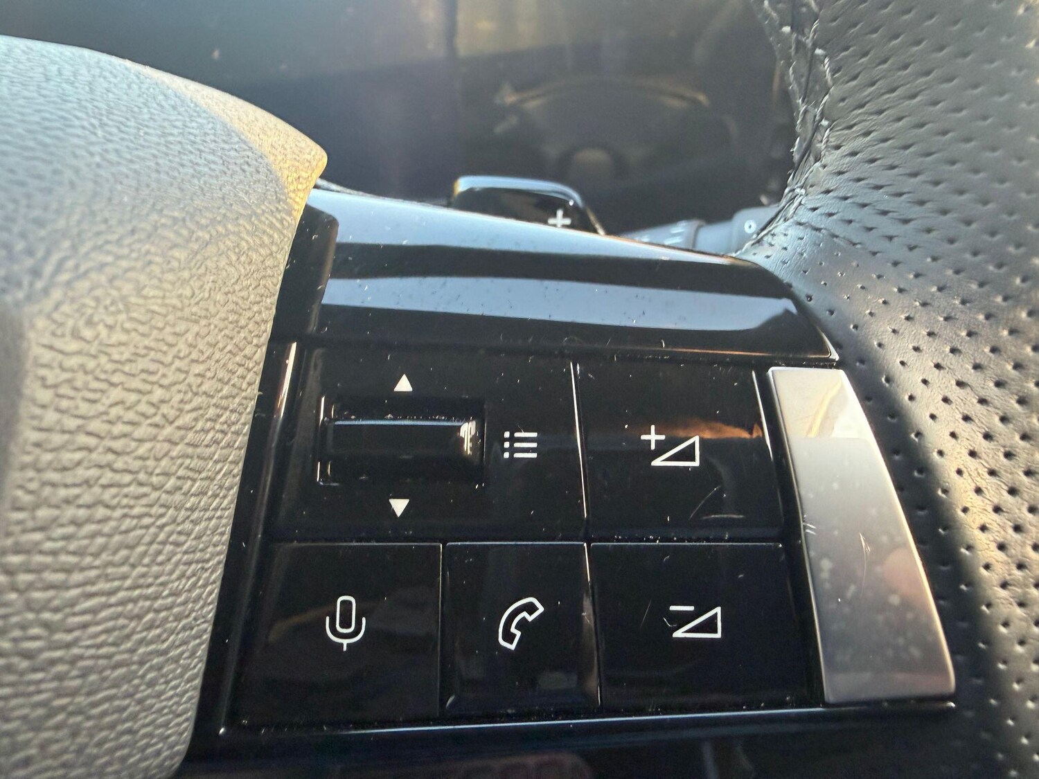 Used Vauxhall Astra for sale - 77496940: Photo 16