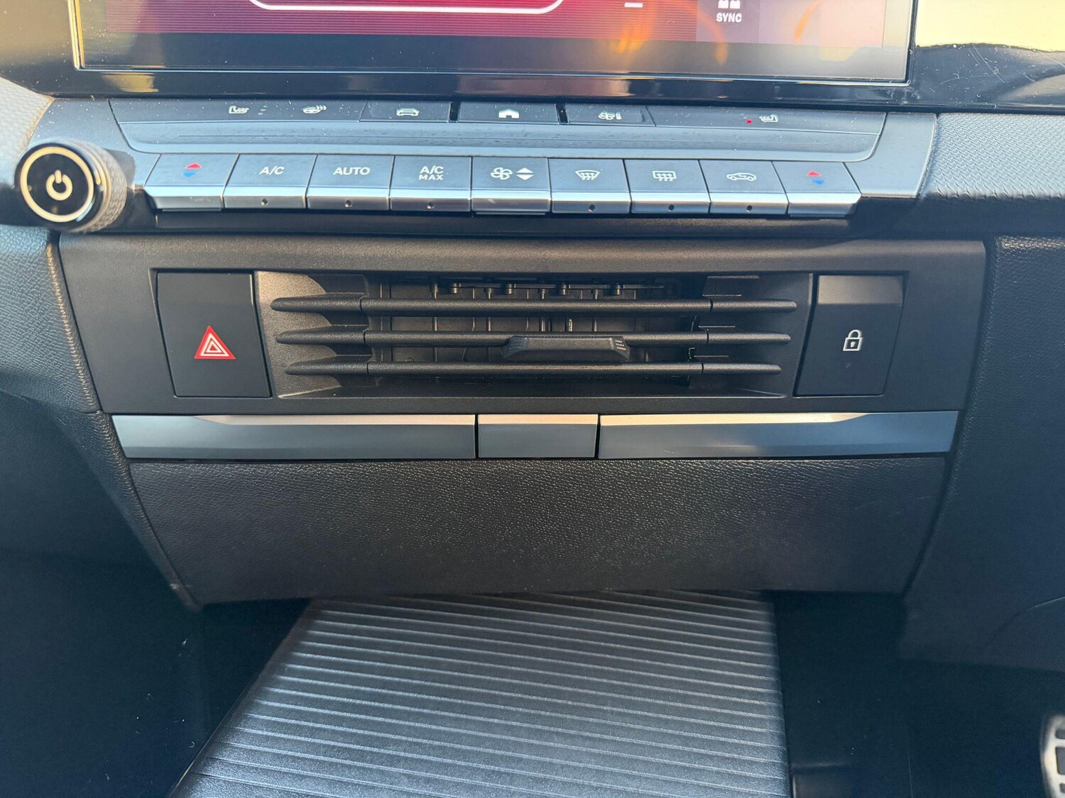 Used Vauxhall Astra for sale - 77496940: Photo 28