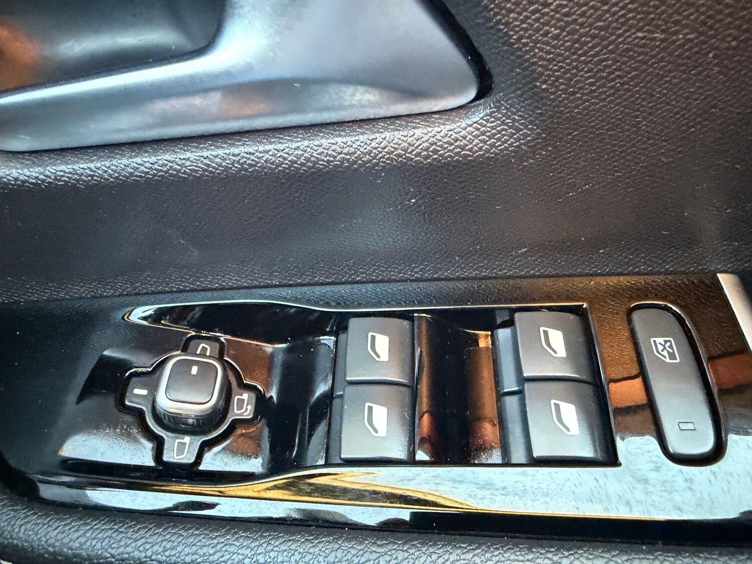 Used Vauxhall Astra for sale - 77496940: Photo 34