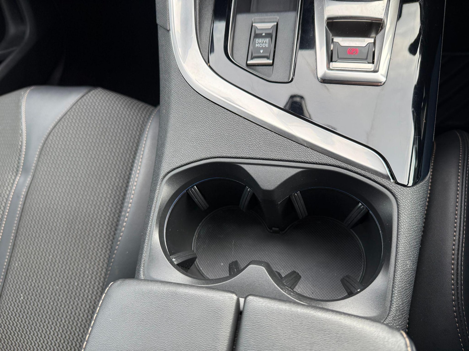 Used Peugeot 5008 2022 for sale - 77193173: Photo 16