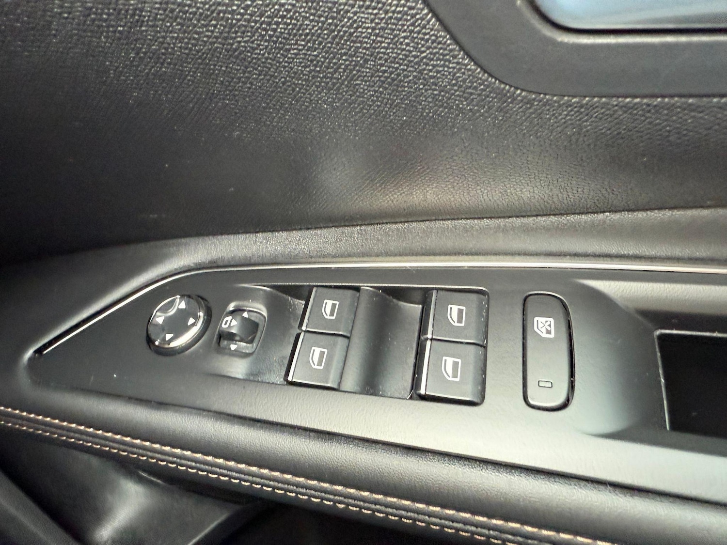 Used Peugeot 5008 2022 for sale - 77193173: Photo 25