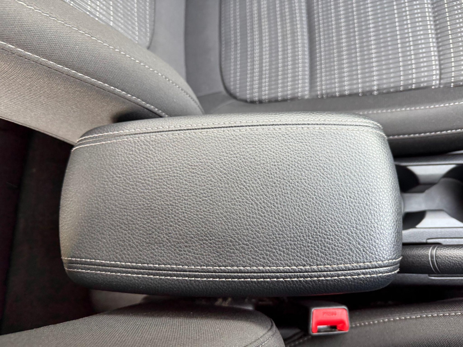 Used Kia Stonic 2022 for sale - 77193155: Photo 10