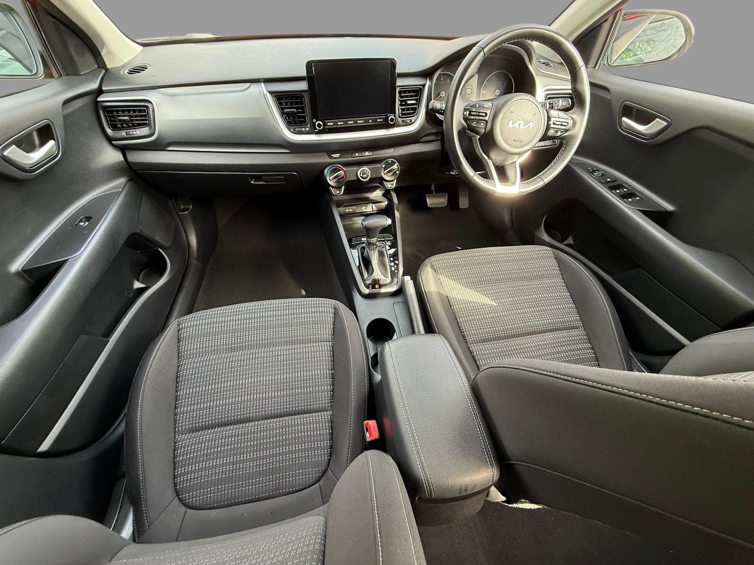 Used Kia Stonic 2022 for sale - 77193155: Photo 11