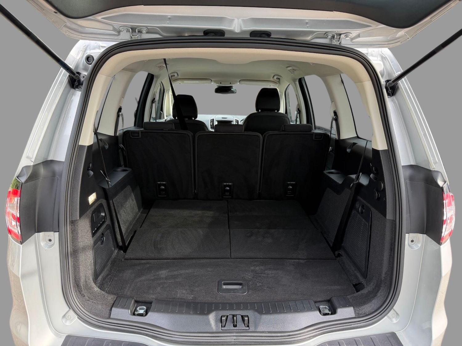 Used Ford Galaxy 2022 for sale - 77193094: Photo 40