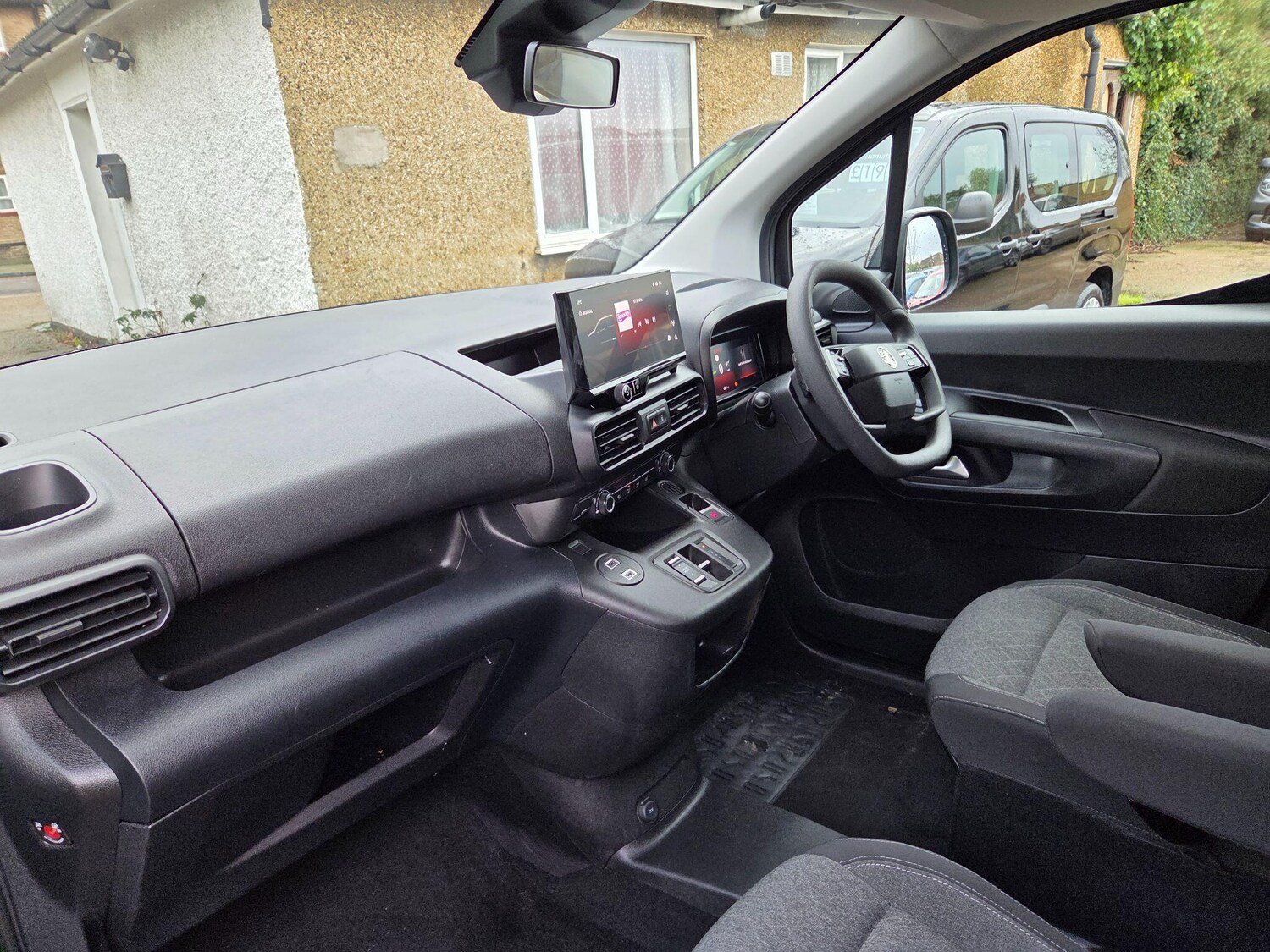 Used Vauxhall Combo Life 2024 for sale - 77496509: Photo 17