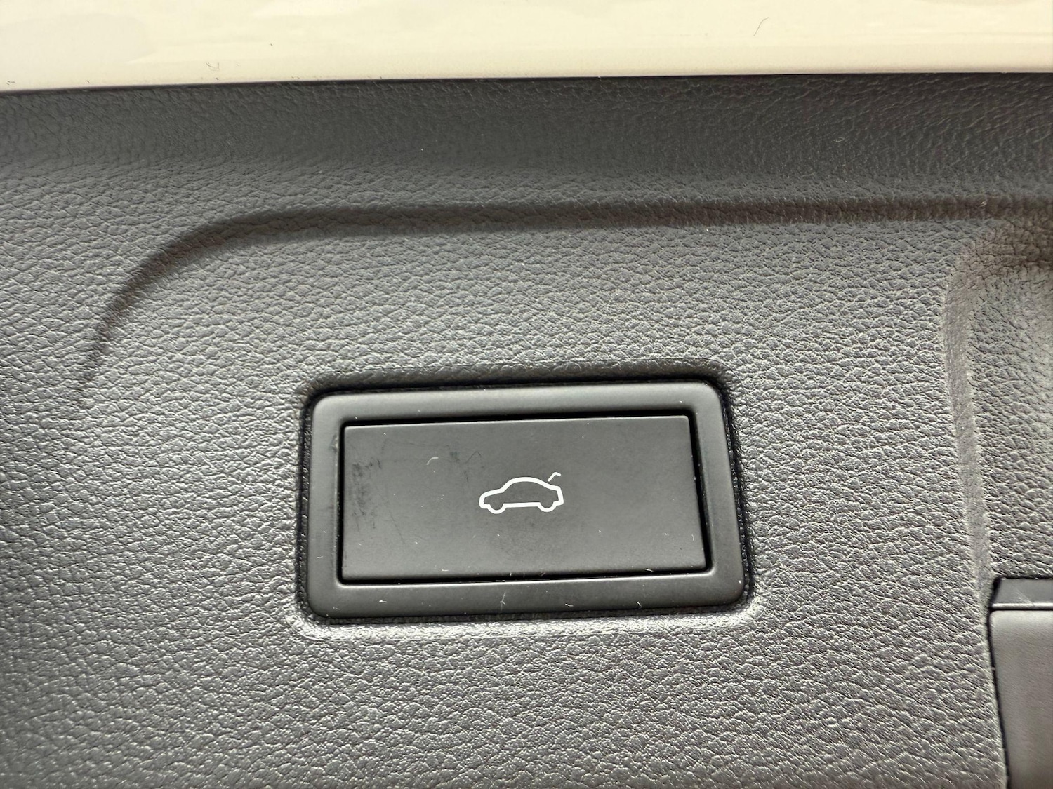 Used Volkswagen Touran 2024 for sale - 77193139: Photo 24