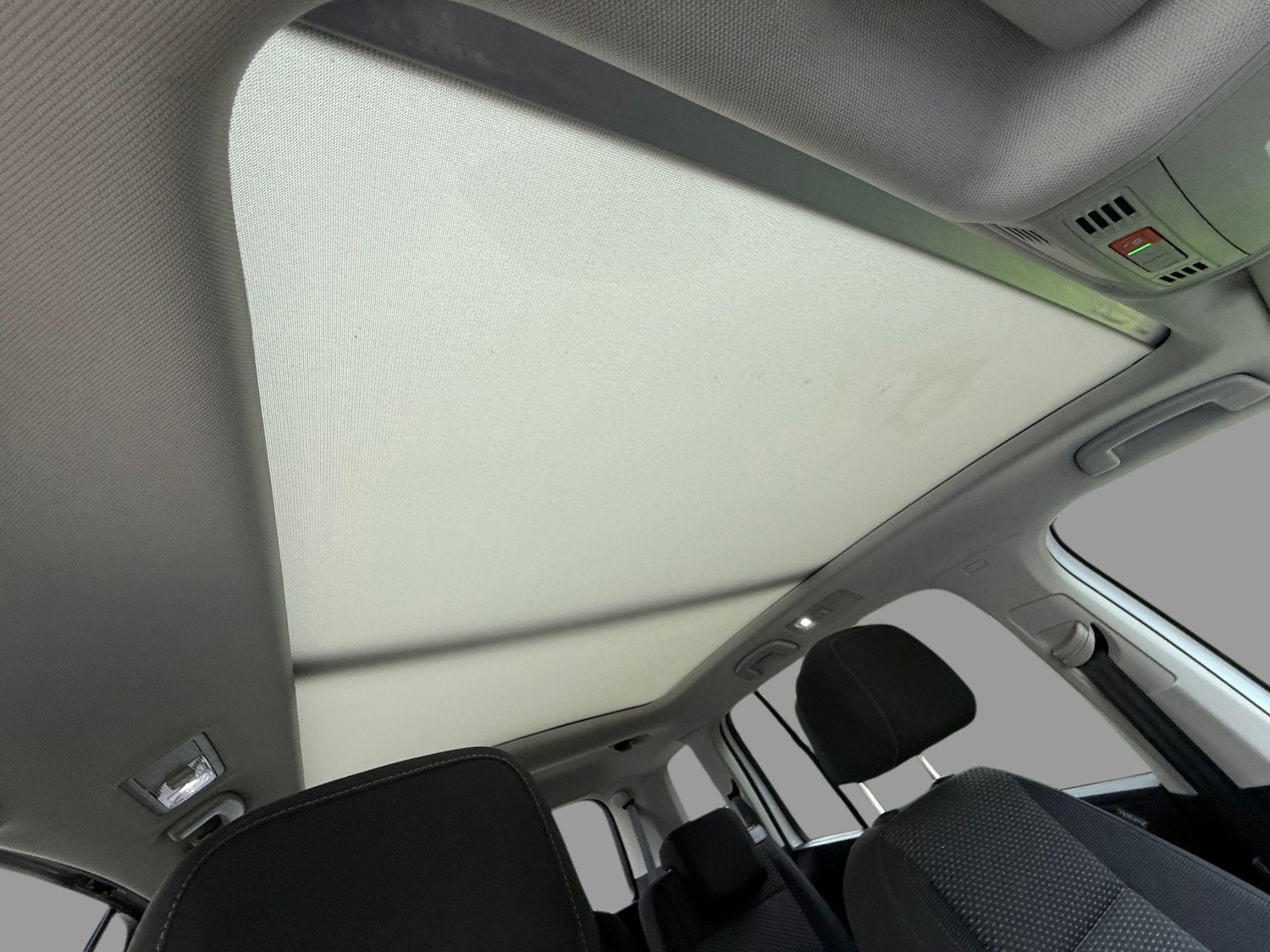 Used Volkswagen Touran 2024 for sale - 77193139: Photo 37