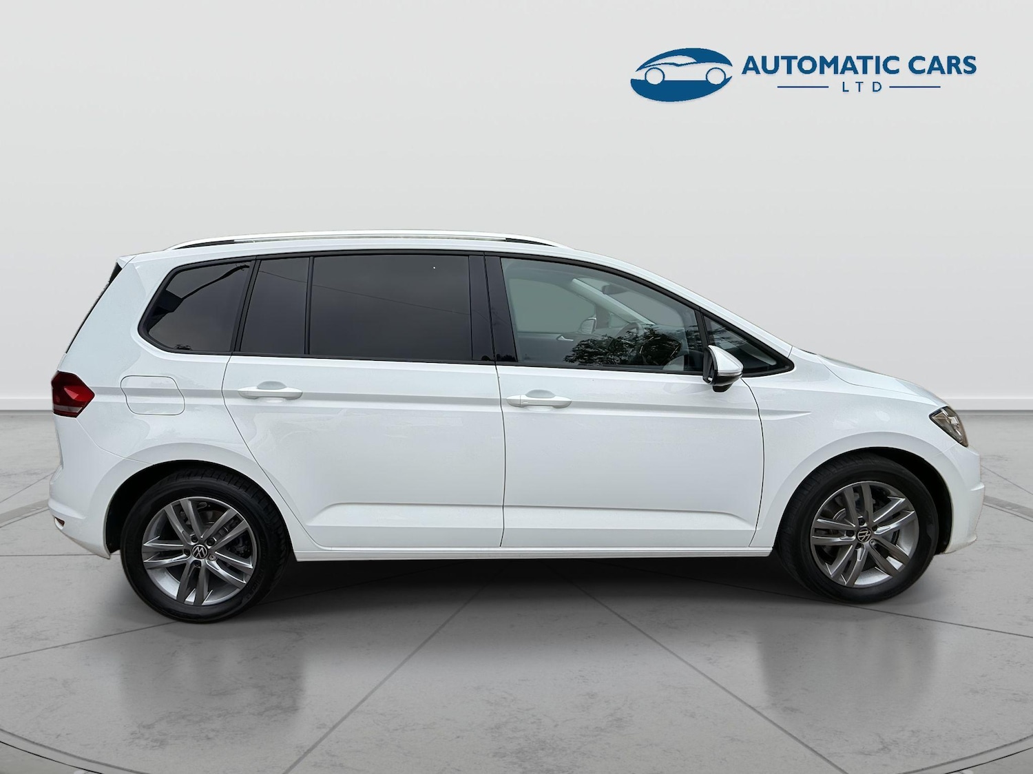 Used Volkswagen Touran 2024 for sale - 77193139: Photo 7