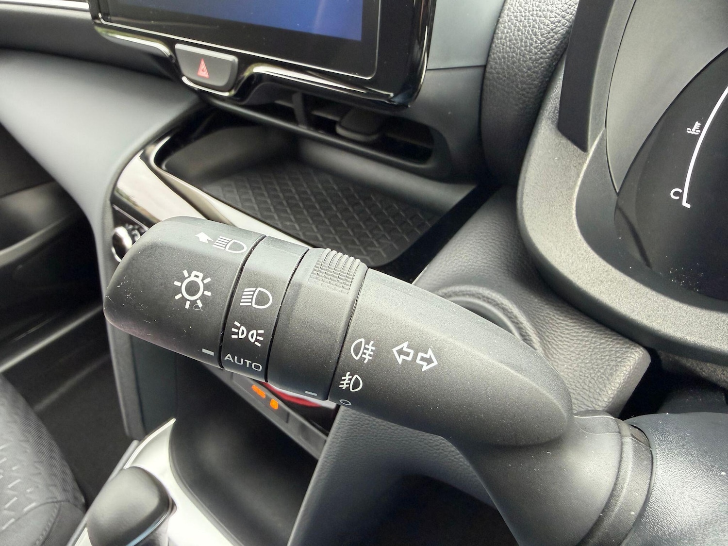 Used Toyota Yaris Cross 2024 for sale - 77193093: Photo 19