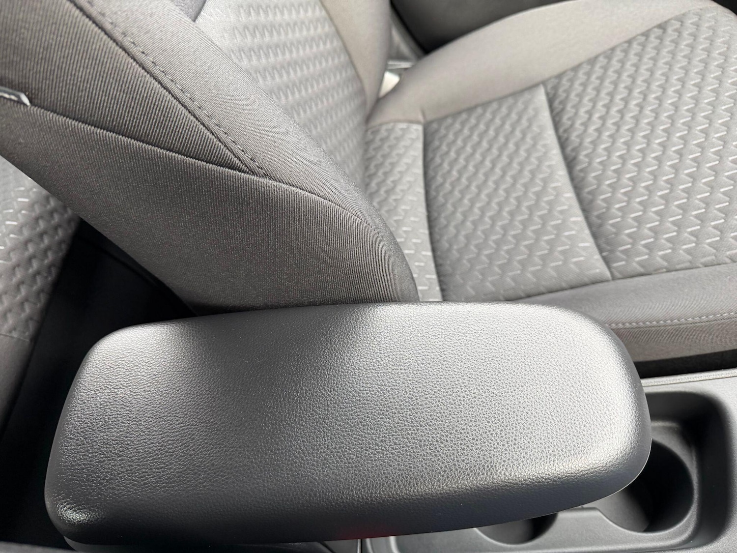 Used Toyota Yaris Cross 2024 for sale - 77193093: Photo 30