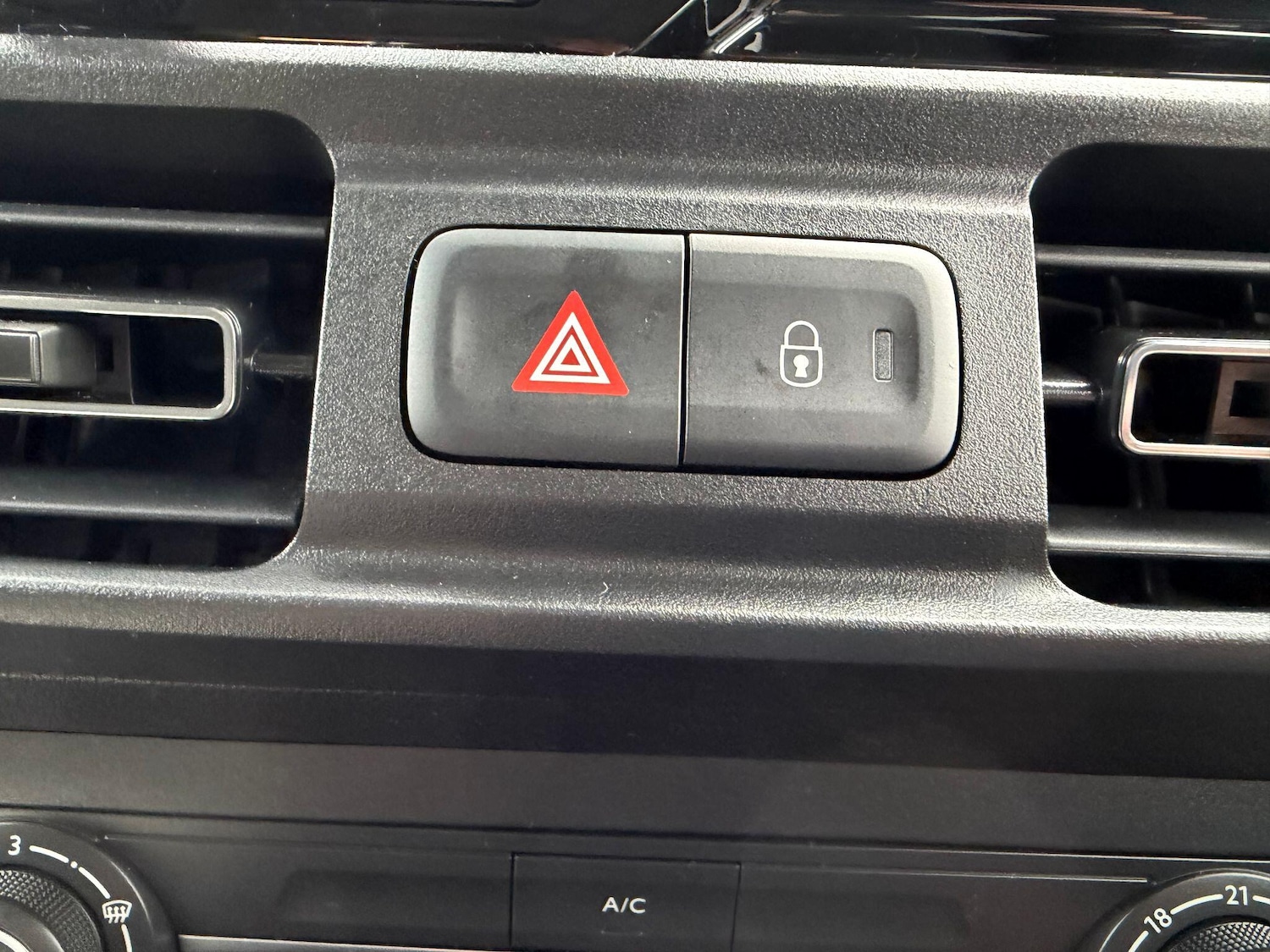 Used Vauxhall Combo Life 2024 for sale - 77478524: Photo 16