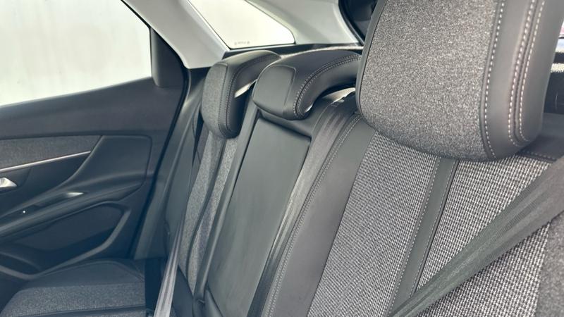 Used Peugeot 3008 2018 for sale - 77619961: Photo 14