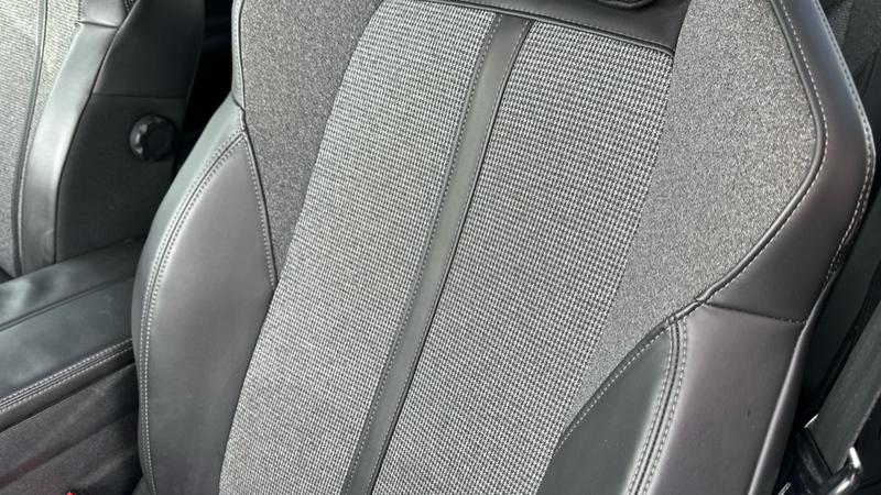 Used Peugeot 3008 2018 for sale - 77619961: Photo 25