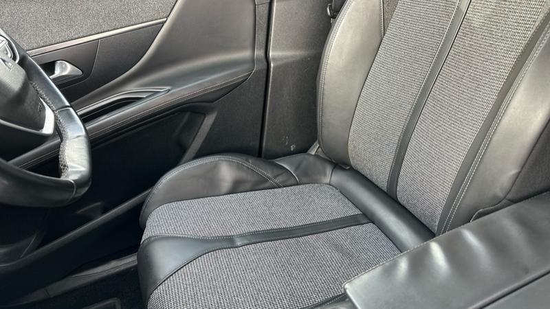 Used Peugeot 3008 2018 for sale - 77619961: Photo 29