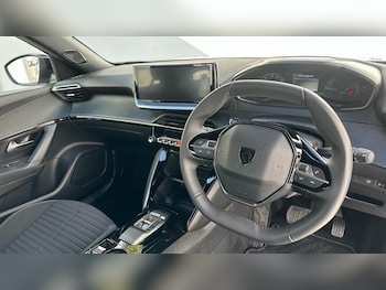Used Peugeot E-2008 2024 for sale - 75972856: Photo
