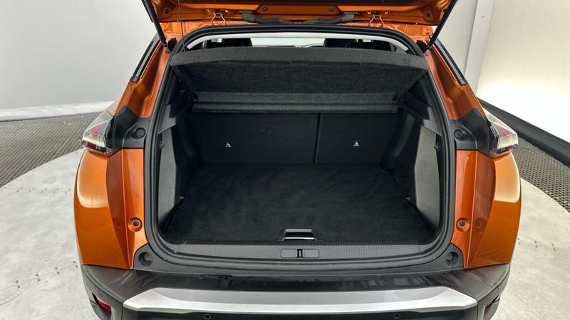 Used Peugeot E-2008 2021 for sale - 77641406: Photo 17