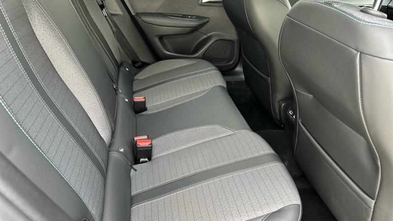 Used Peugeot E-2008 2021 for sale - 77641406: Photo 30