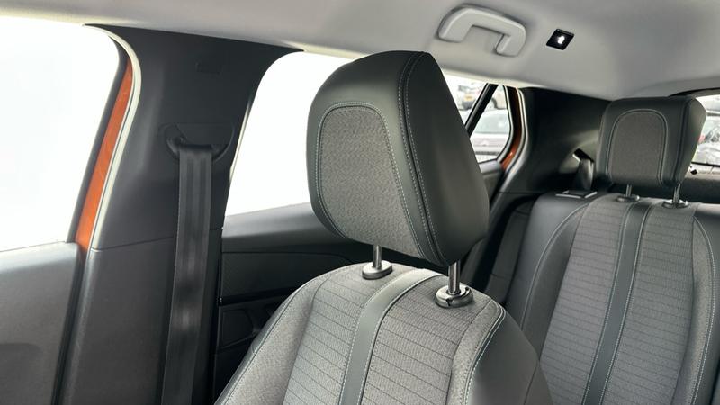 Used Peugeot E-2008 2021 for sale - 77641406: Photo 37