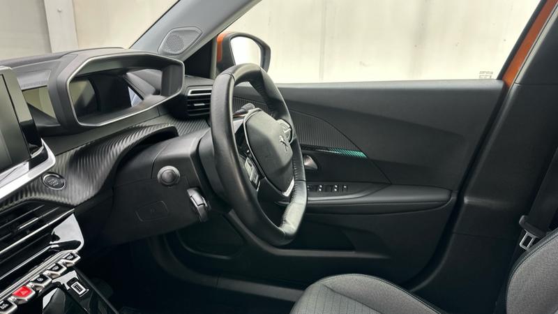 Used Peugeot E-2008 2021 for sale - 77641406: Photo 40