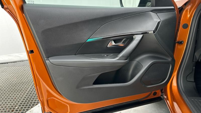 Used Peugeot E-2008 2021 for sale - 77641406: Photo 43