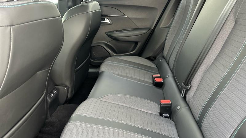 Used Peugeot E-2008 2021 for sale - 77641406: Photo 45