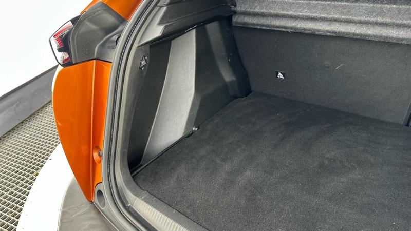 Used Peugeot E-2008 2021 for sale - 77641406: Photo 48