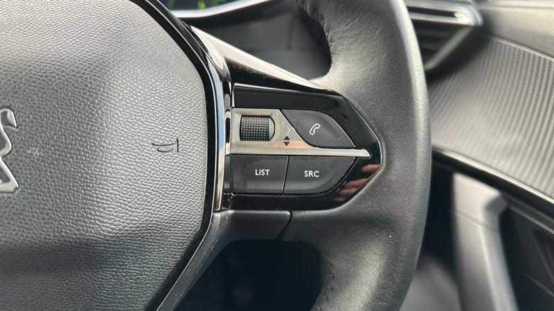 Used Peugeot 2008 2022 for sale - 77198833: Photo 44