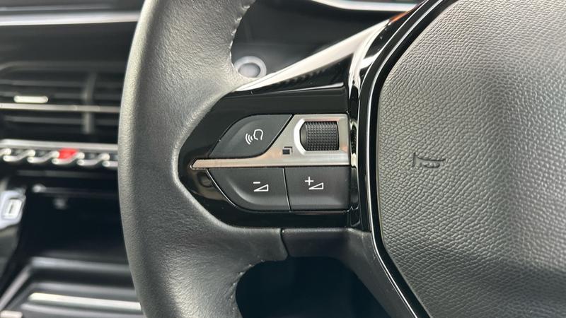 Used Peugeot 2008 2022 for sale - 77198833: Photo 45