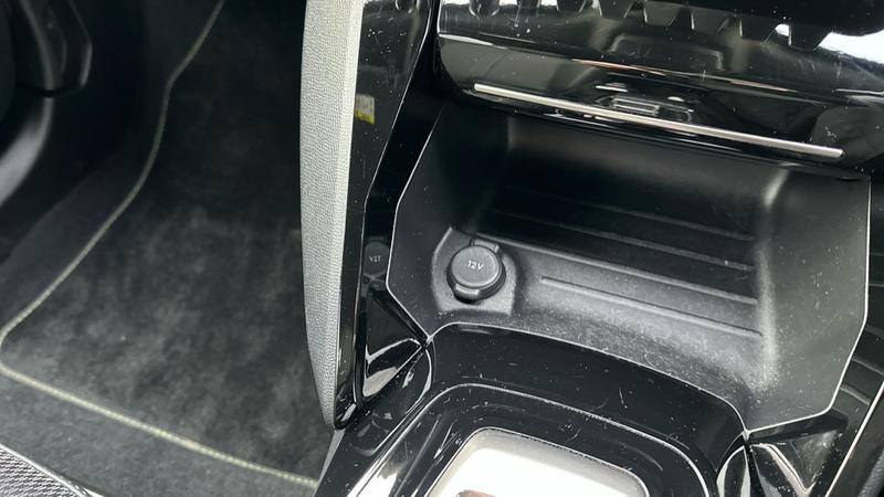 Used Peugeot E-2008 2025 for sale - 77117367: Photo 55