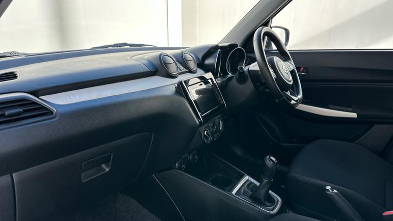 Used Suzuki Swift 2020 for sale - 77918648: Photo 42