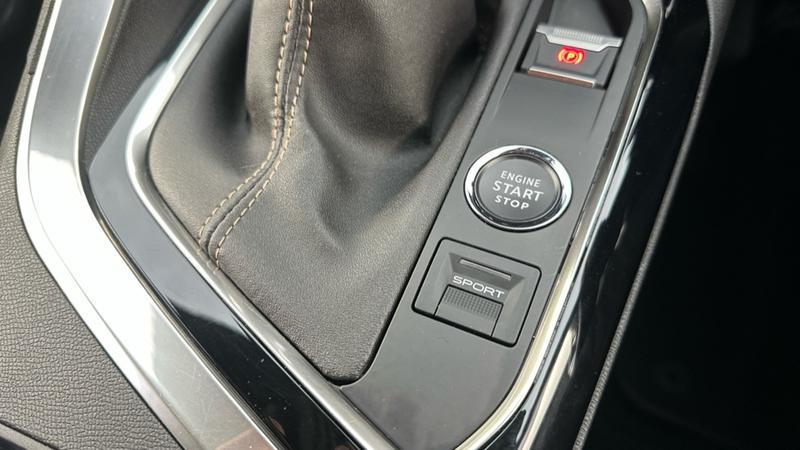 Used Peugeot 3008 2022 for sale - 76486497: Photo 63