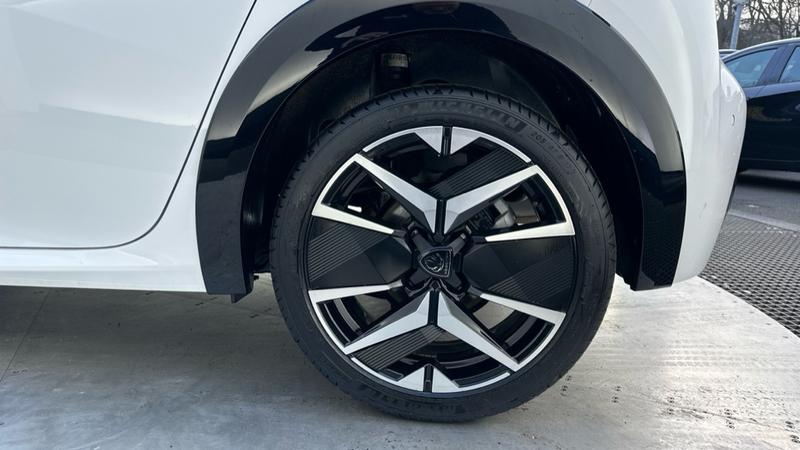 Used Peugeot 208 2024 for sale - 77804420: Photo 21