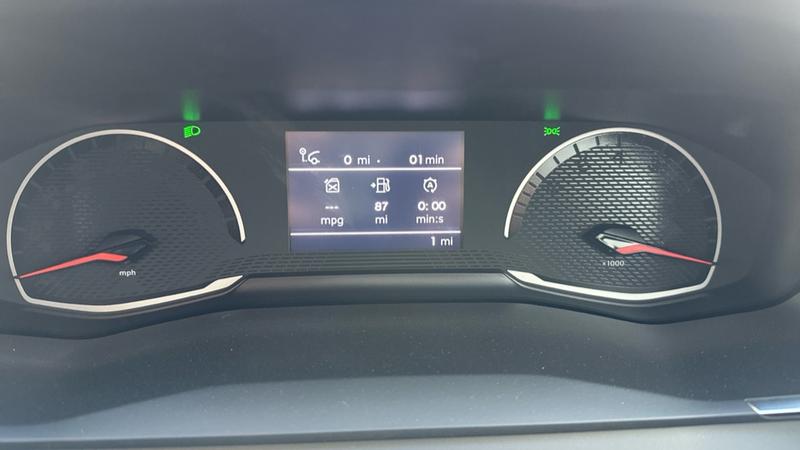 Used Peugeot 208 2025 for sale - 76960956: Photo 13