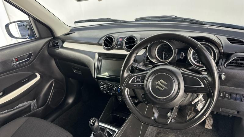 Used Suzuki Swift 2020 for sale - 77152232: Photo 2