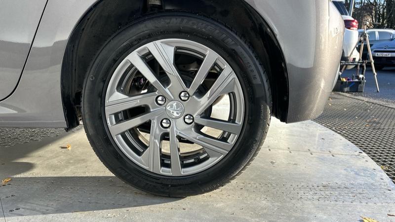 Used Peugeot 208 2022 for sale - 76782327: Photo 17