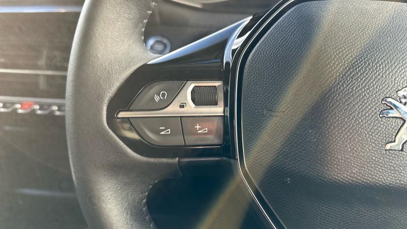 Used Peugeot 208 2022 for sale - 76782327: Photo 46