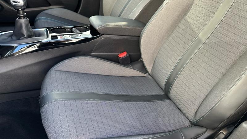 Used Peugeot 2008 2022 for sale - 76458537: Photo 23