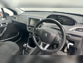 Used Peugeot 208 2017 for sale - 78954105: Photo