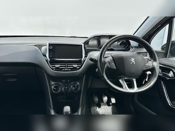 Used Peugeot 208 2017 for sale - 78954105: Photo