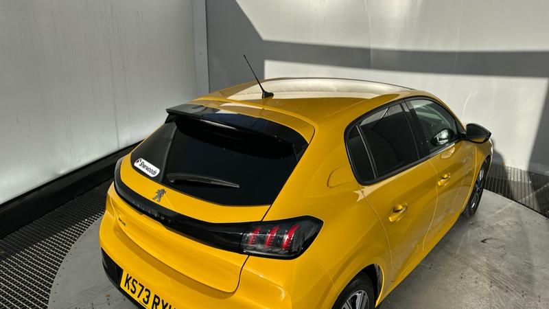 Used Peugeot 208 2023 for sale - 76684928: Photo 32