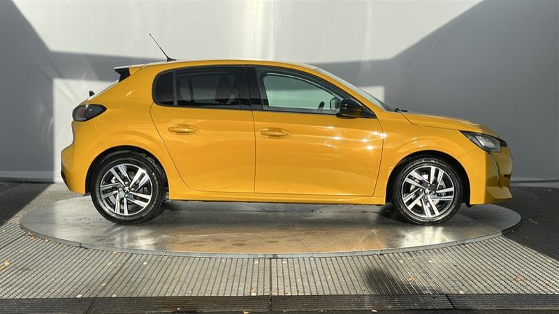 Used Peugeot 208 2023 for sale - 76684928: Photo 5