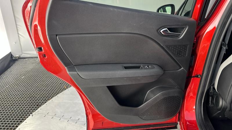 Used Renault Captur 2022 for sale - 77407078: Photo 32