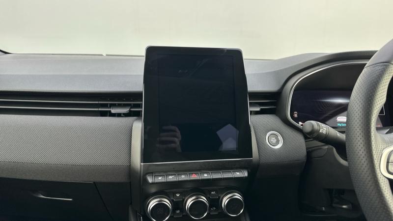 Used Renault Clio 2025 for sale - 76797122: Photo 12