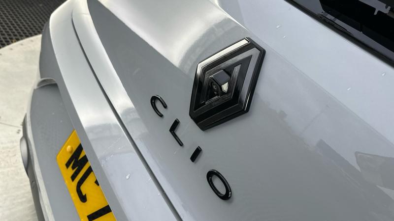 Used Renault Clio 2025 for sale - 76797122: Photo 30