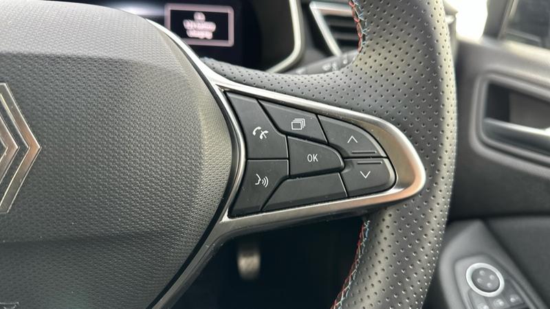 Used Renault Clio 2025 for sale - 76797122: Photo 48