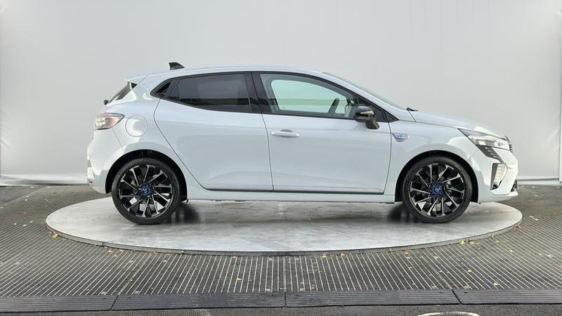 Used Renault Clio 2025 for sale - 76797122: Photo 5